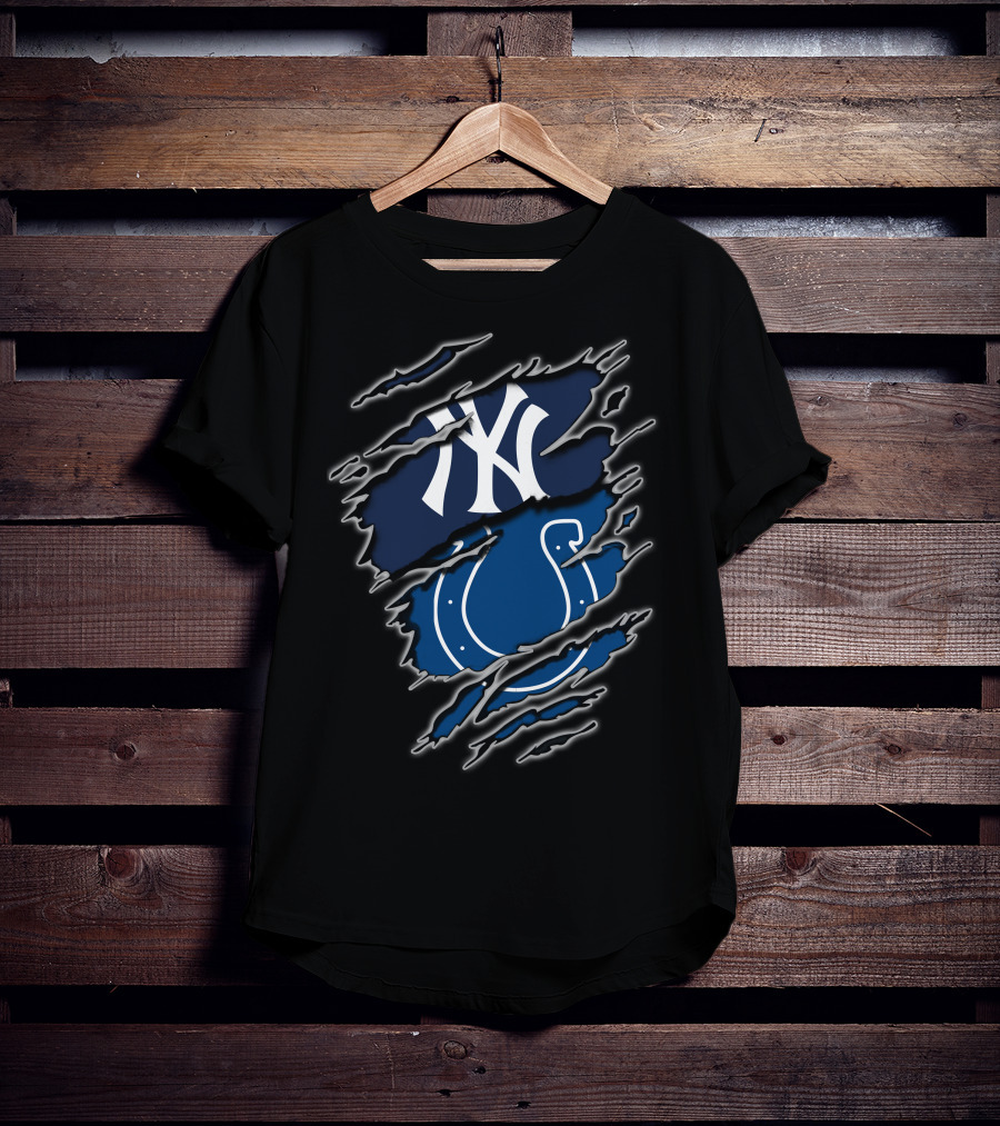 New York Yankees Logo Indianapolis Colts Horseshoe Ripped Effect T-Shirt