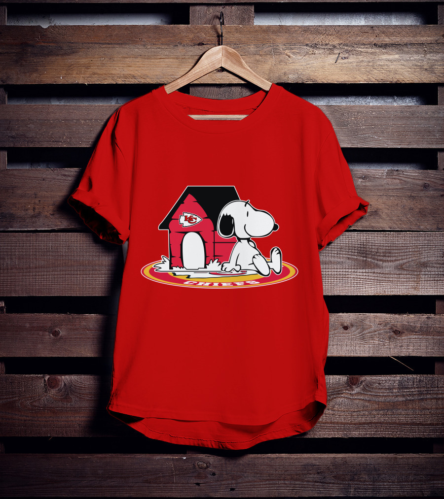 Kansas City Chiefs Snoopy Fan Now And Forever T-Shirt