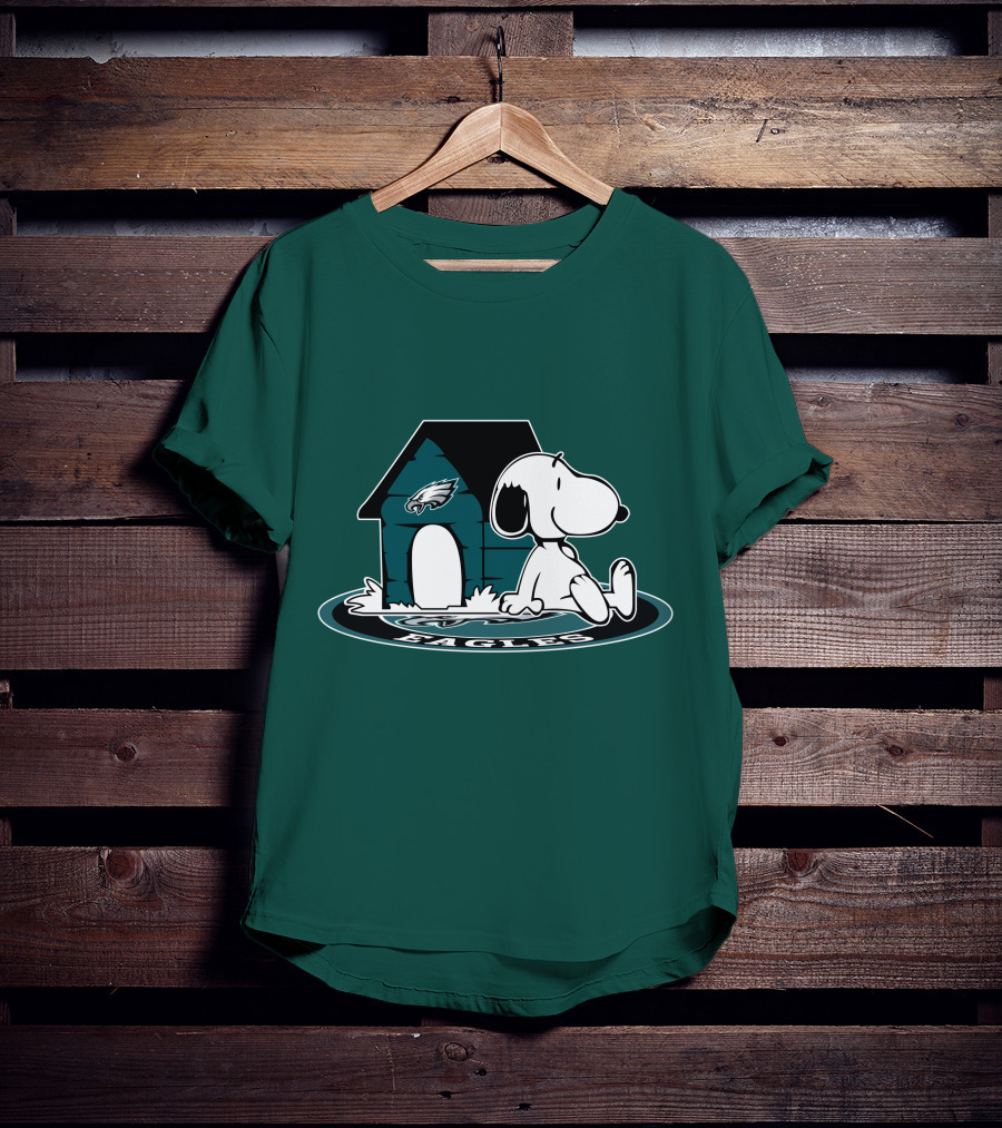Philadelphia Eagles Snoopy Now And Forever Football Fan T-Shirt
