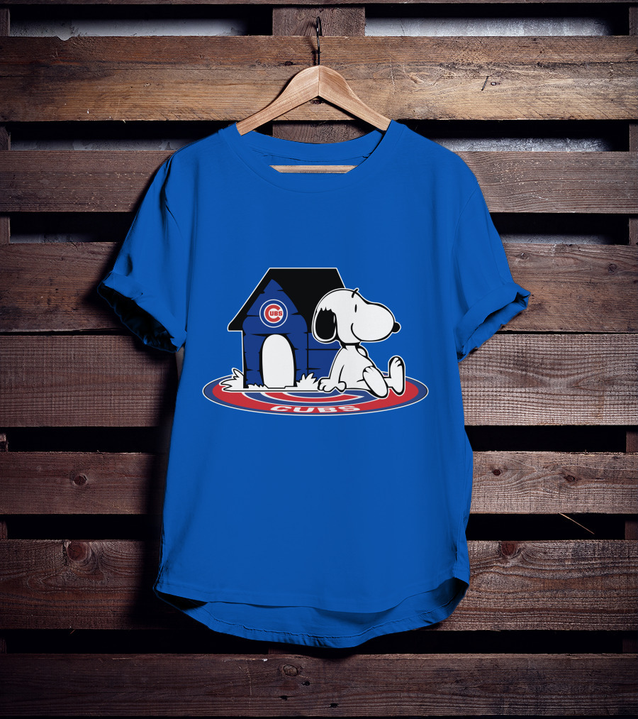 Chicago Cubs Snoopy Fan Forever T-Shirt