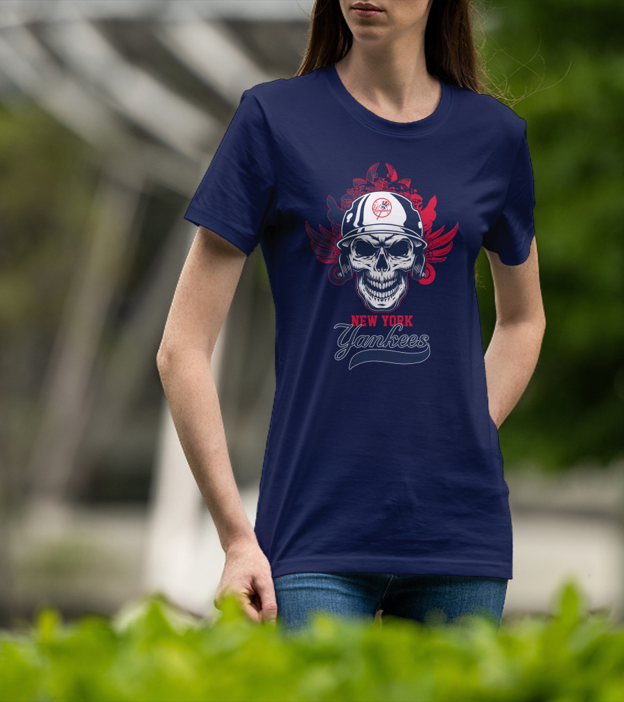 New York Yankees Skull Wings Helmet T-Shirt
