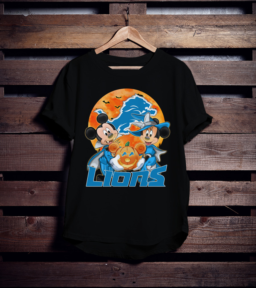 Detroit Lions Mickey Mouse And Minnie Mouse Halloween Pumpkin T-Shirt