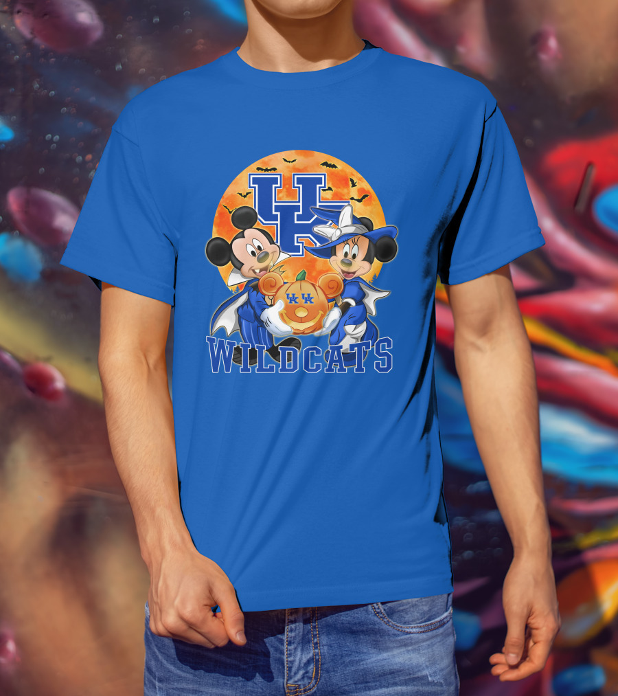 Kentucky Wildcats Mickey Mouse Minnie Mouse Halloween Moon Pumpkin T-Shirt