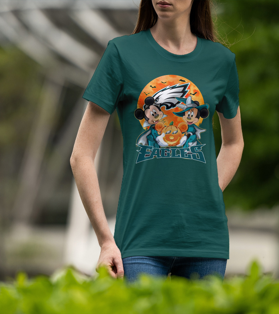 Philadelphia Eagles Mickey And Minnie Halloween Pumpkin T-Shirt