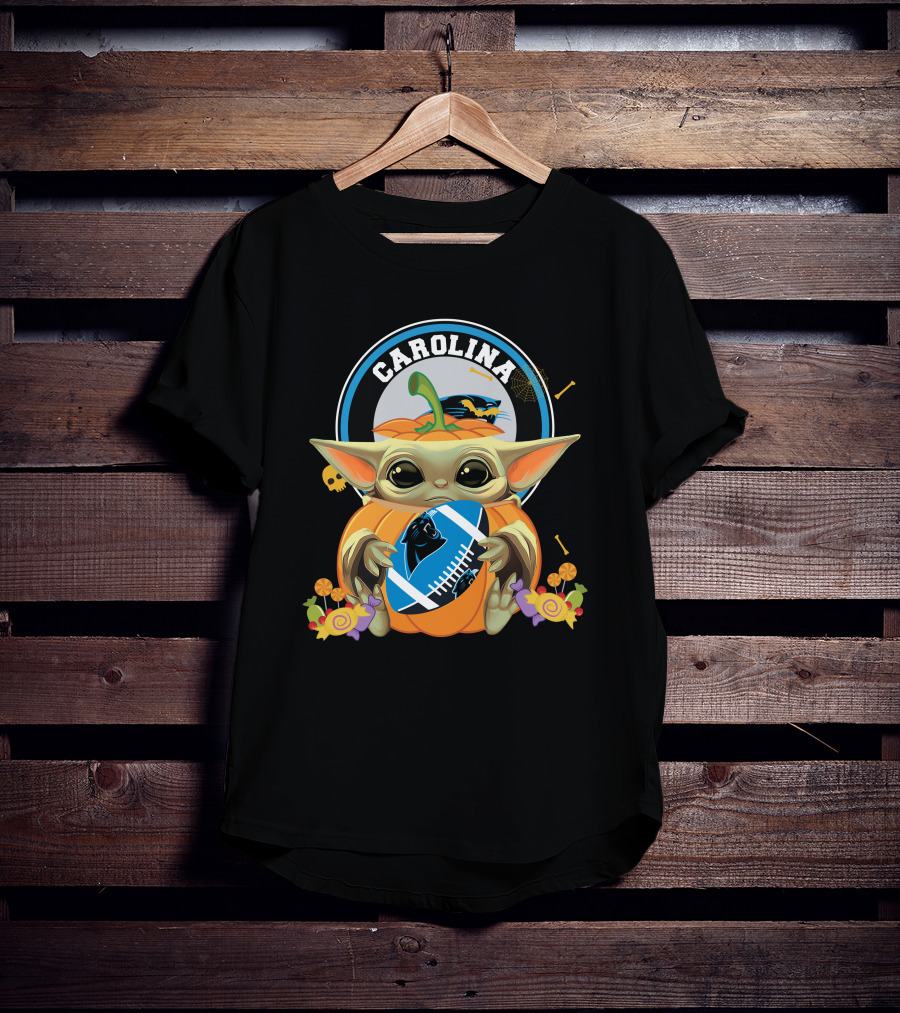 Halloween Pumpkin Baby Yoda Carolina Panthers Football Hug T-Shirt