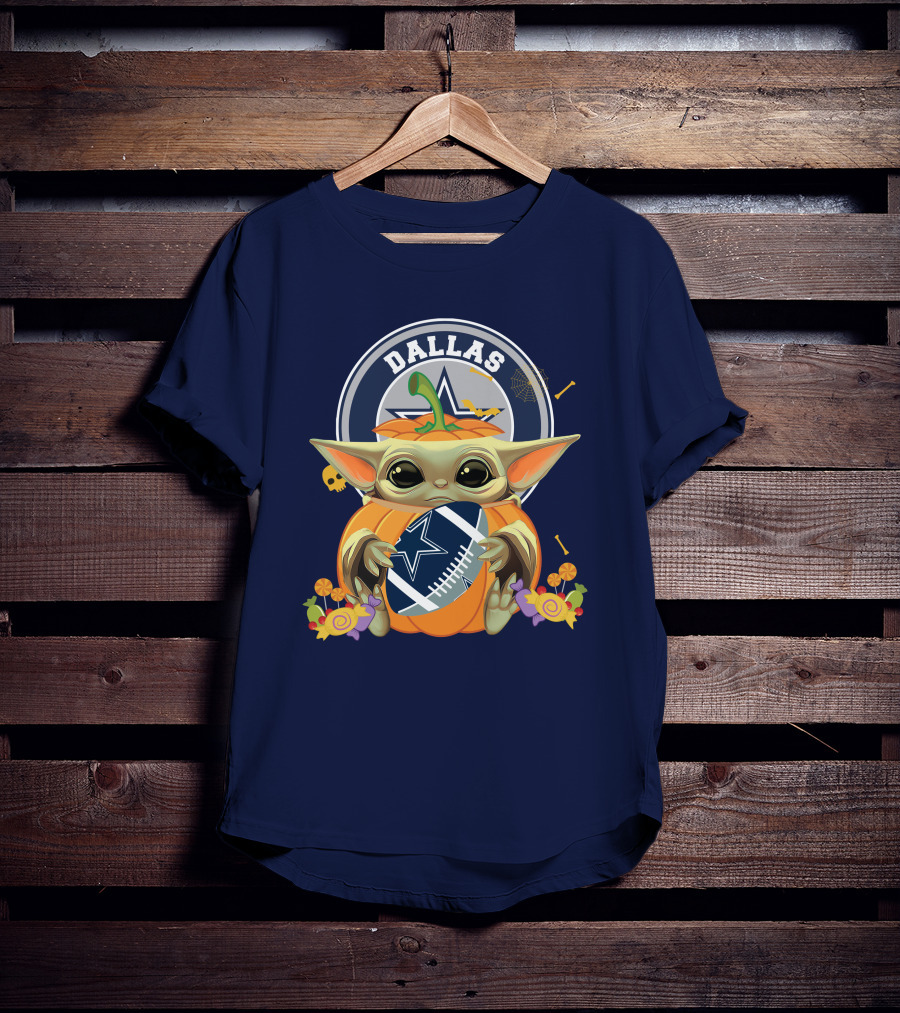 Halloween Pumpkin Baby Yoda Hug Dallas Cowboys Football T-Shirt