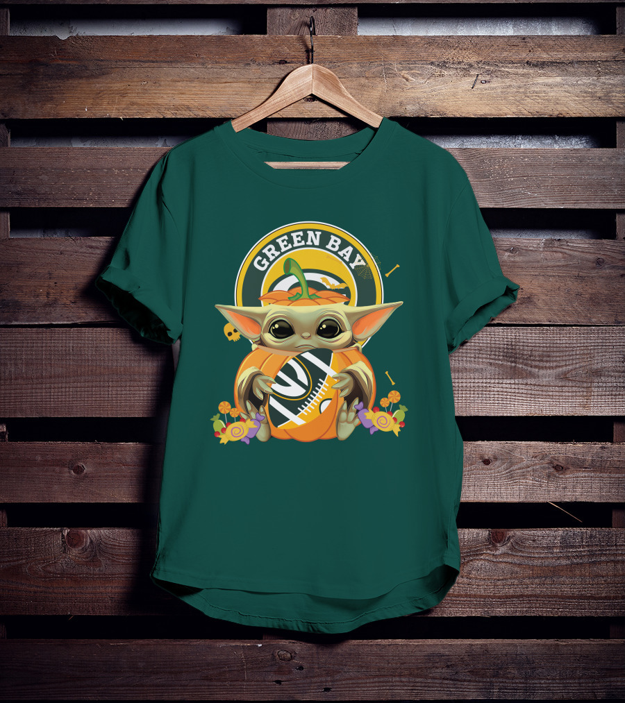 Halloween Pumpkin Baby Yoda Hug Green Bay Packers T-Shirt