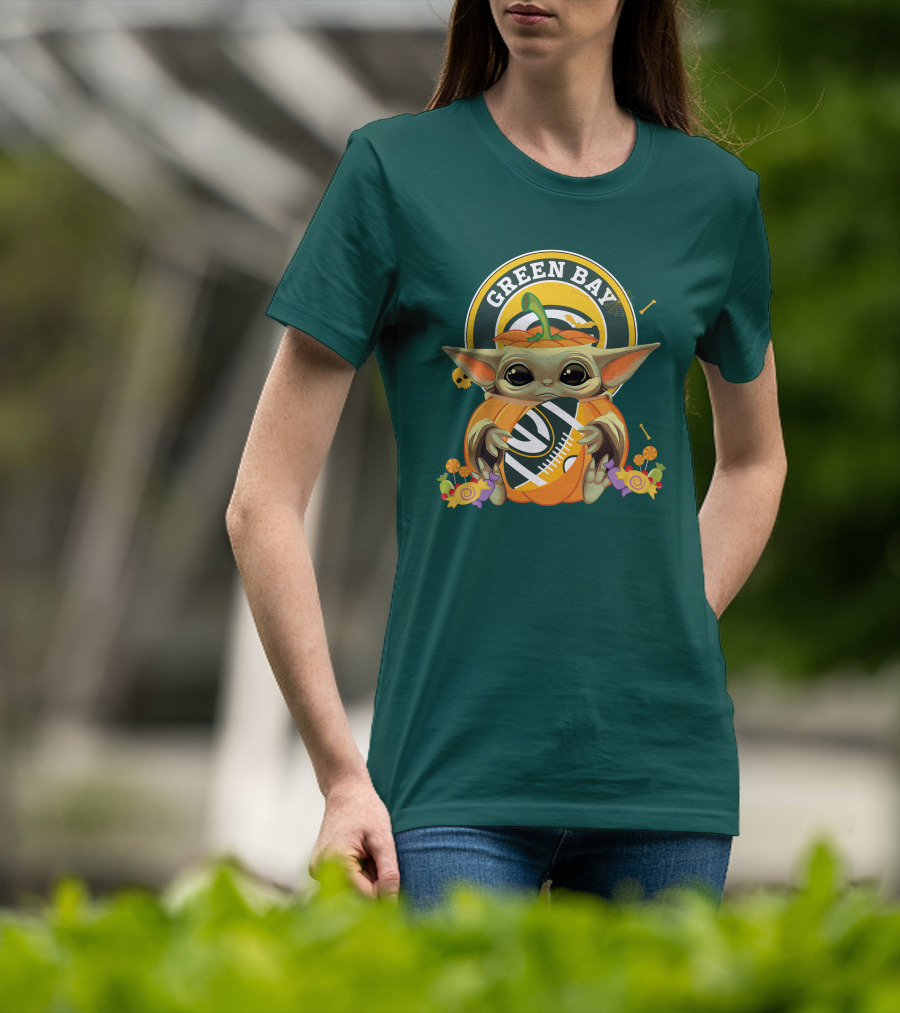 Halloween Pumpkin Baby Yoda Hug Green Bay Packers T-Shirt