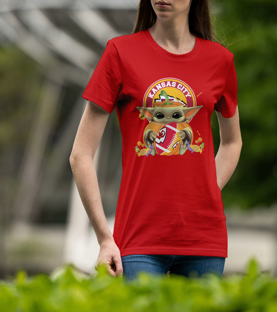 Halloween Pumpkin Baby Yoda Kansas City Chiefs Football Hug T-Shirt