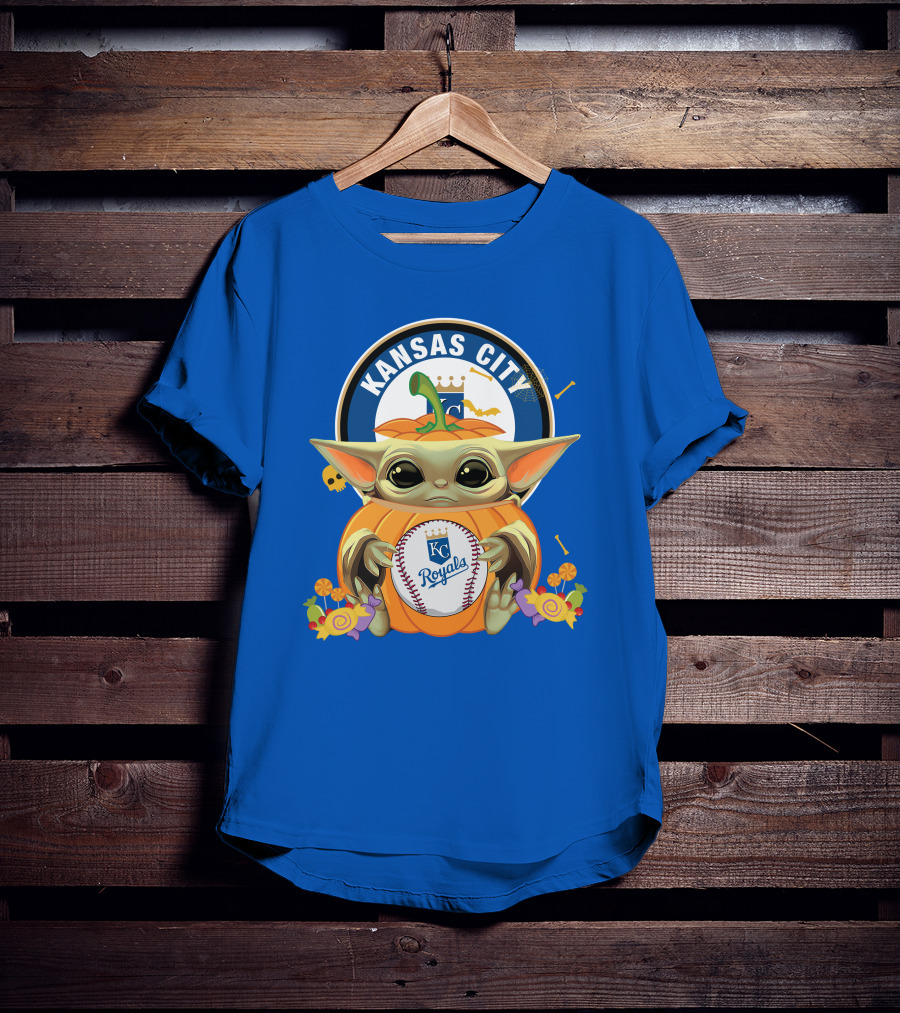 Halloween Pumpkin Baby Yoda Hug KC Royals Baseball T-Shirt