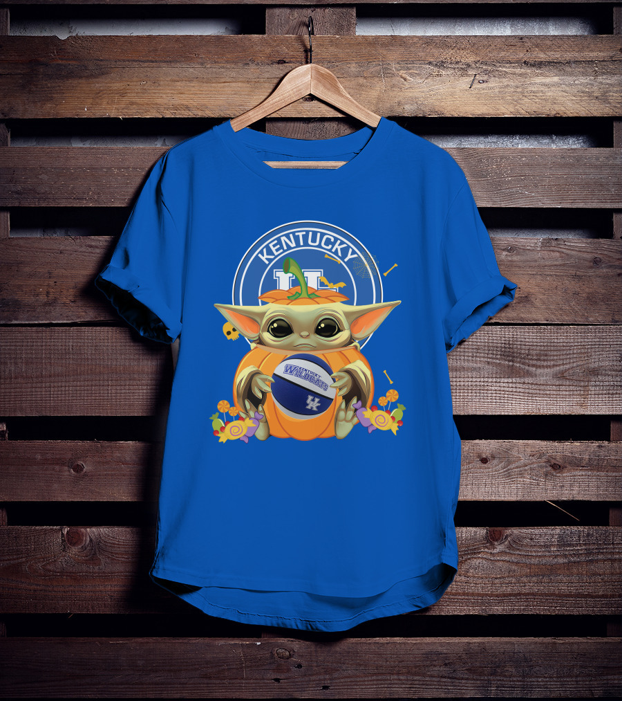 Halloween Pumpkin Baby Yoda Hug Kentucky Wildcats Basketball T-Shirt