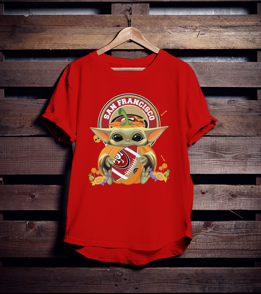 Halloween Pumpkin Baby Yoda Hug San Francisco 49ers Football T-Shirt
