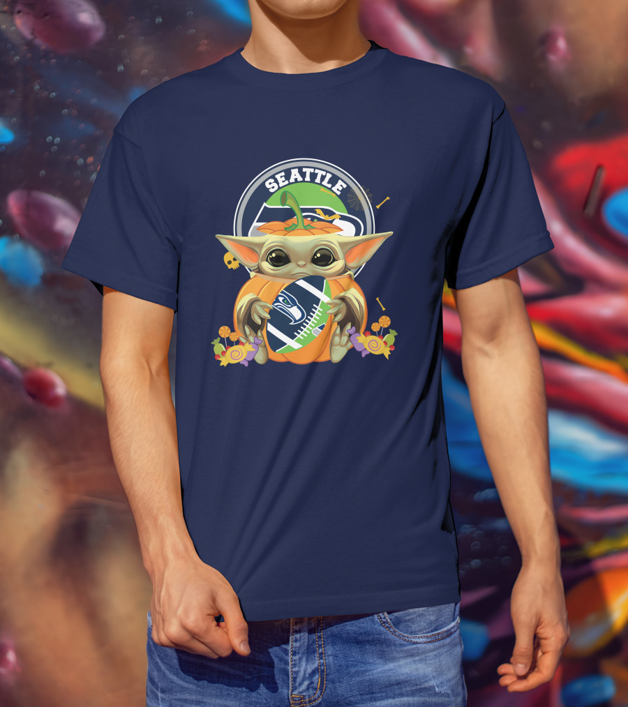 Seattle Seahawks Halloween Pumpkin Baby Yoda Hug T-Shirt