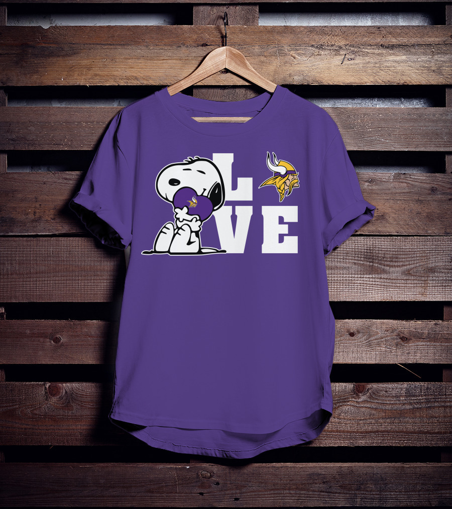 Snoopy Love Minnesota Vikings Logo Heart Hug T-Shirt