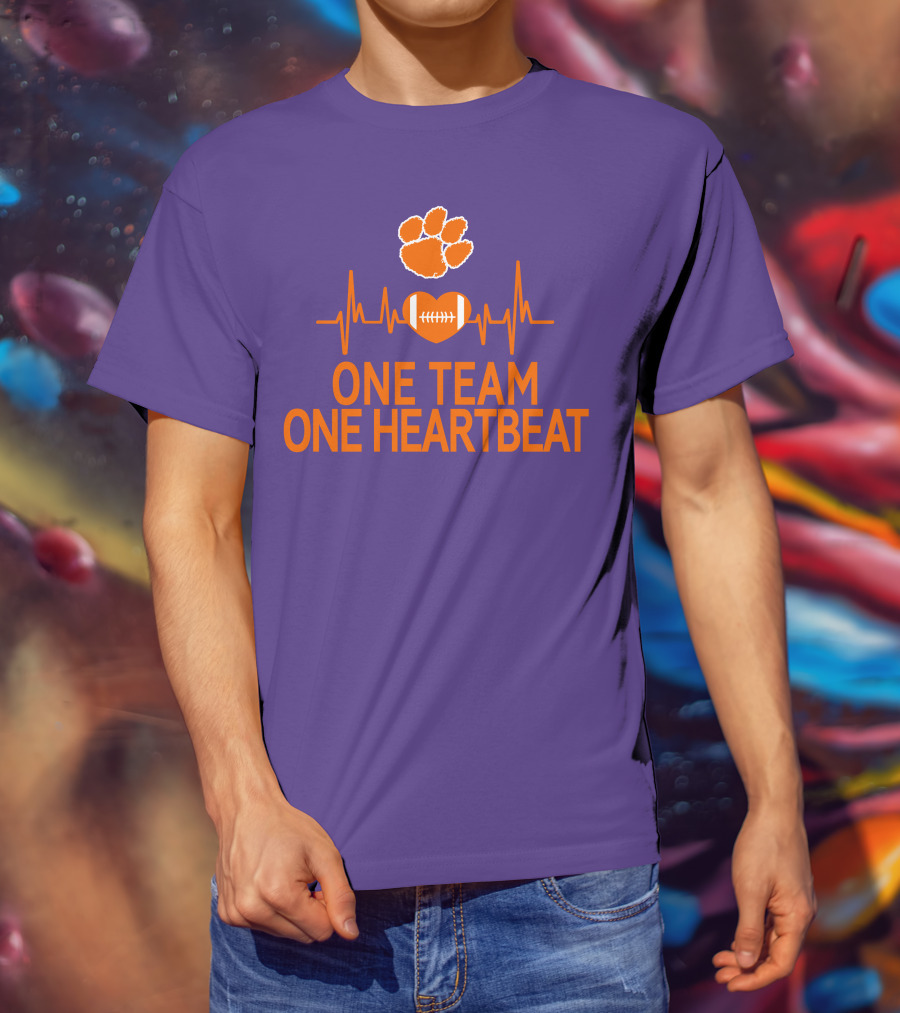 Clemson Tigers One Team One Heartbeat Football Paw Print Heartbeat T-Shirt