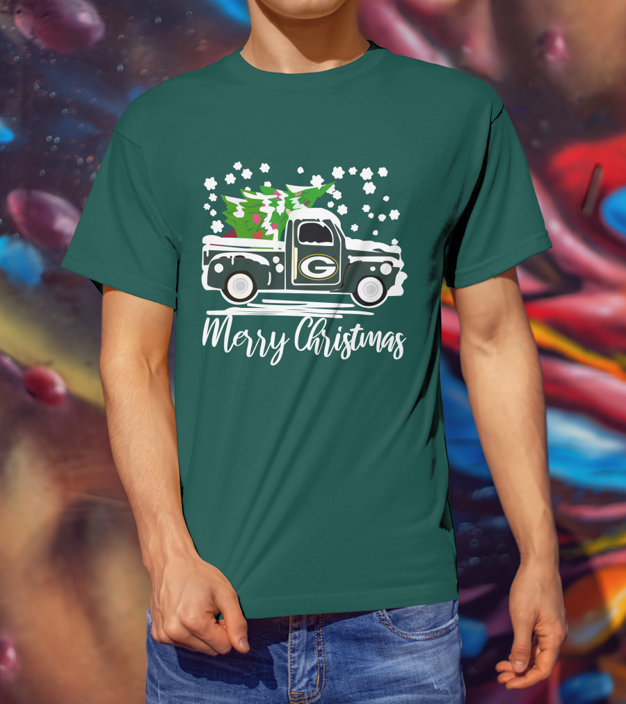 Green Bay Packers Vintage Truck With Christmas Tree Merry Christmas T-Shirt