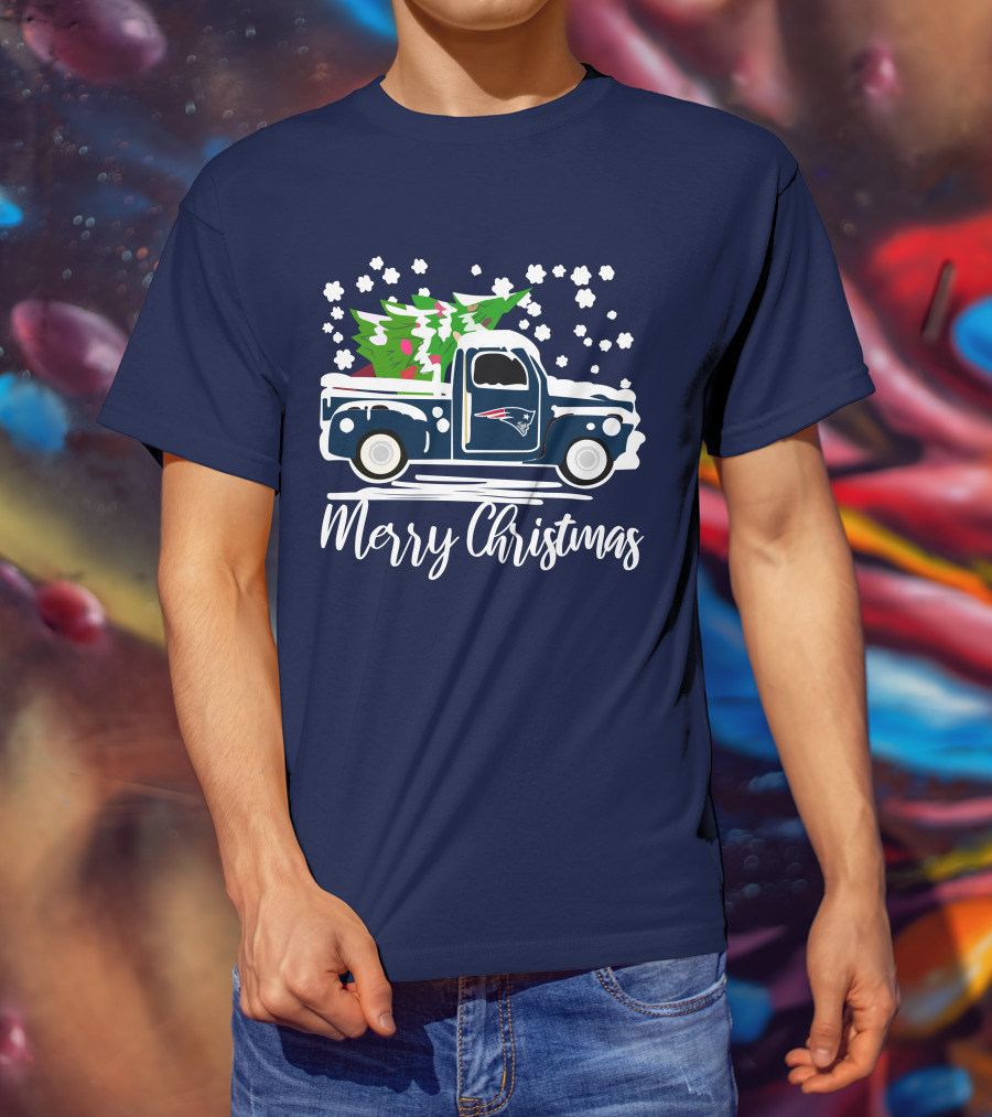 New England Patriots Vintage Truck Merry Christmas Snowflakes Tree T-Shirt