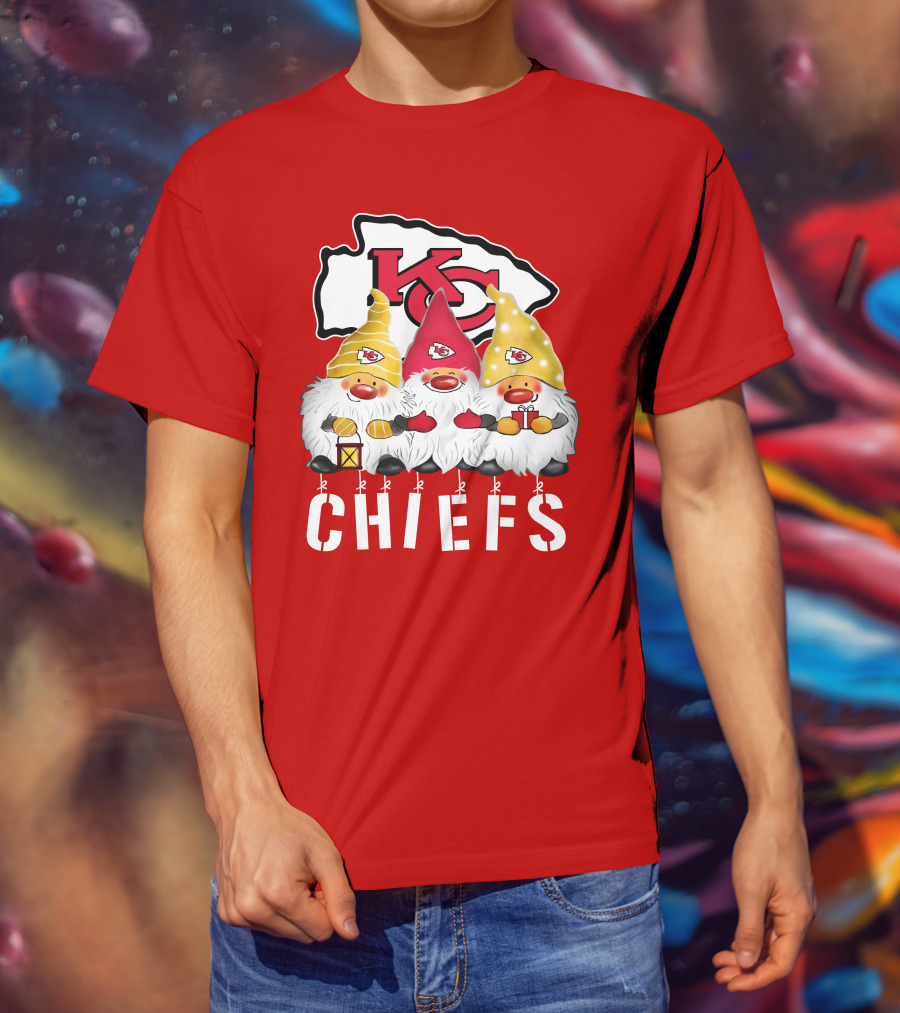 Kansas City Chiefs Merry Christmas Happy Holidays Gnomes T-Shirt