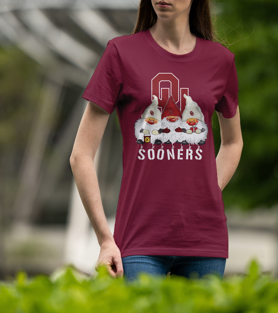 Oklahoma Sooners Christmas Gnomes Happy Holidays T-Shirt
