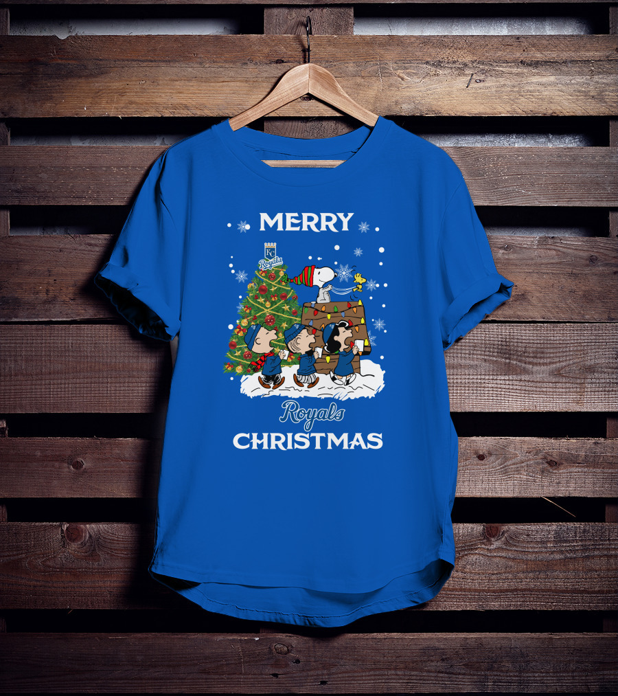Kansas City Royals Merry Christmas Tree With Snoopy And Peanuts Characters T-Shirt