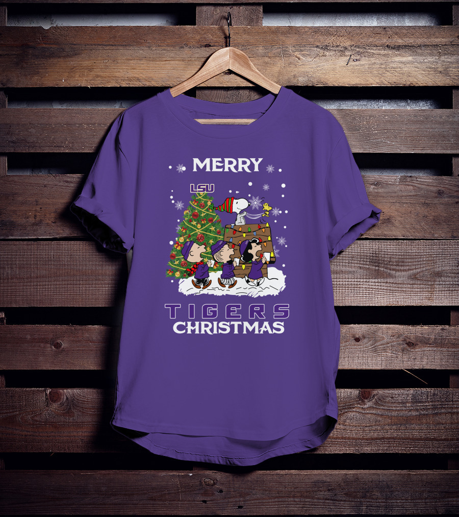 Lsu Tigers Merry Christmas Snoopy Christmas Tree Peanuts T-Shirt