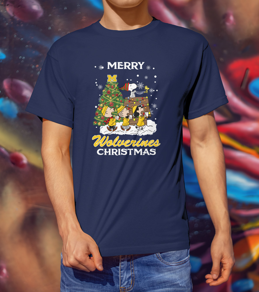 Merry Wolverines Christmas Peanuts Tree Celebration T-Shirt