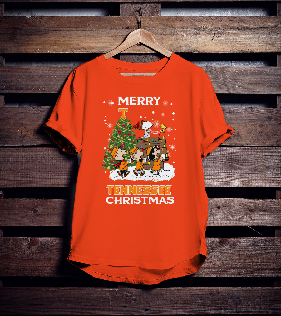 Merry Tennessee Christmas Peanuts Tree With Snoopy And Friends T-Shirt