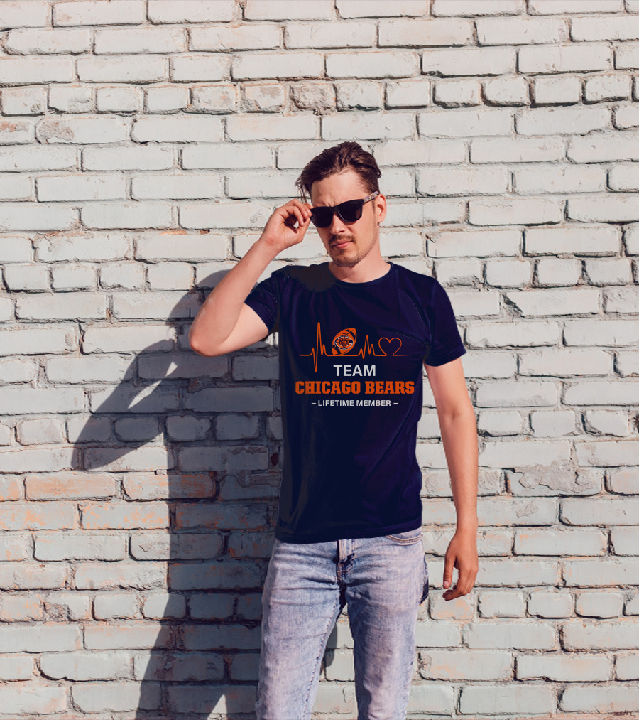 Team Chicago Bears Lifetime Member Heartbeat Football T-Shirt