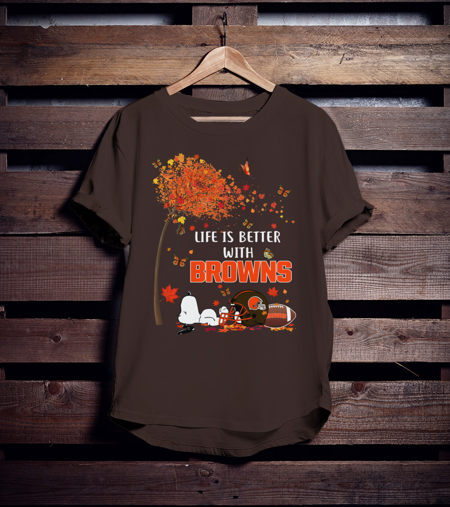 Life Is Better With My Cleveland Browns Football Autumn Scene And Peanuts Character T-Shirt