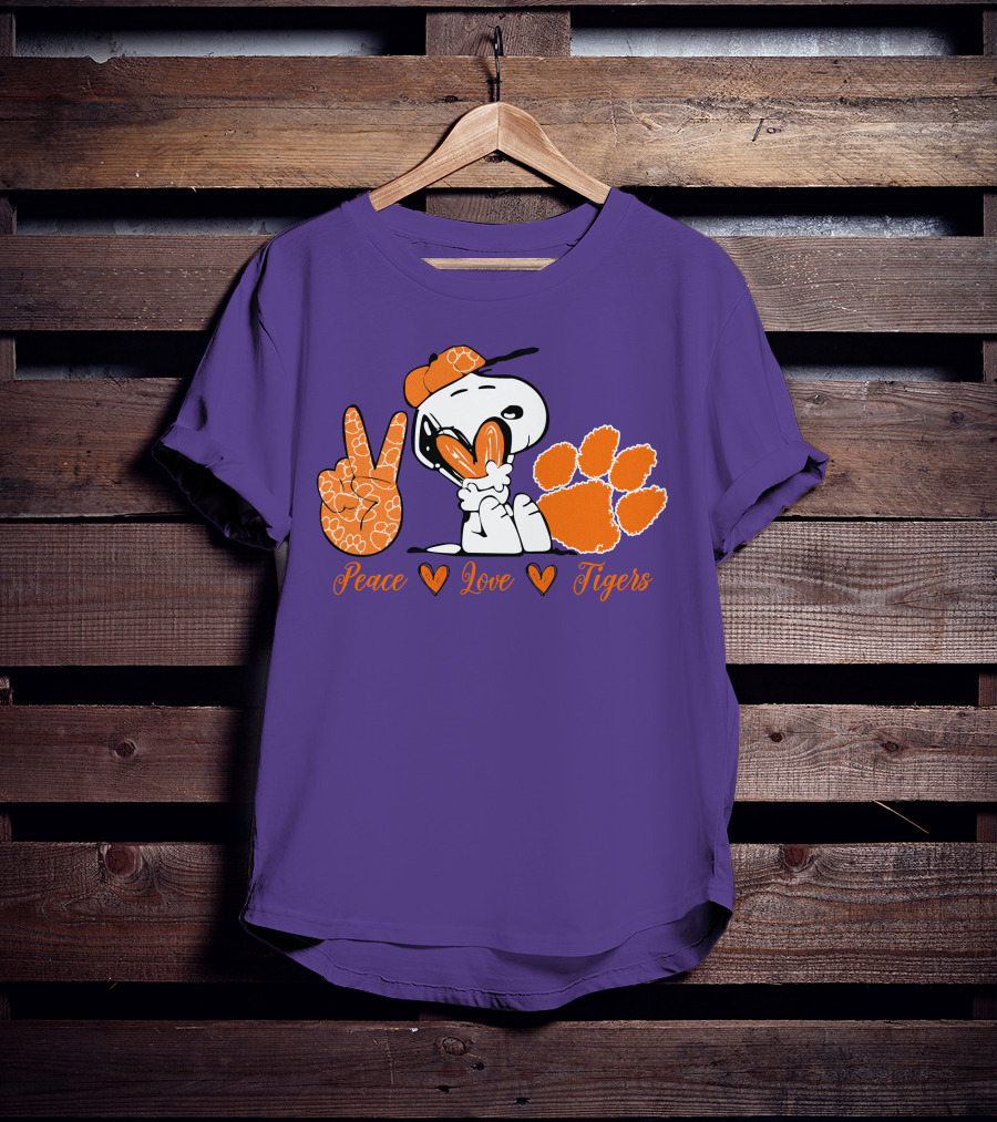 Peace Love Clemson Tigers Snoopy With Paw Print And Heart Icons T-Shirt