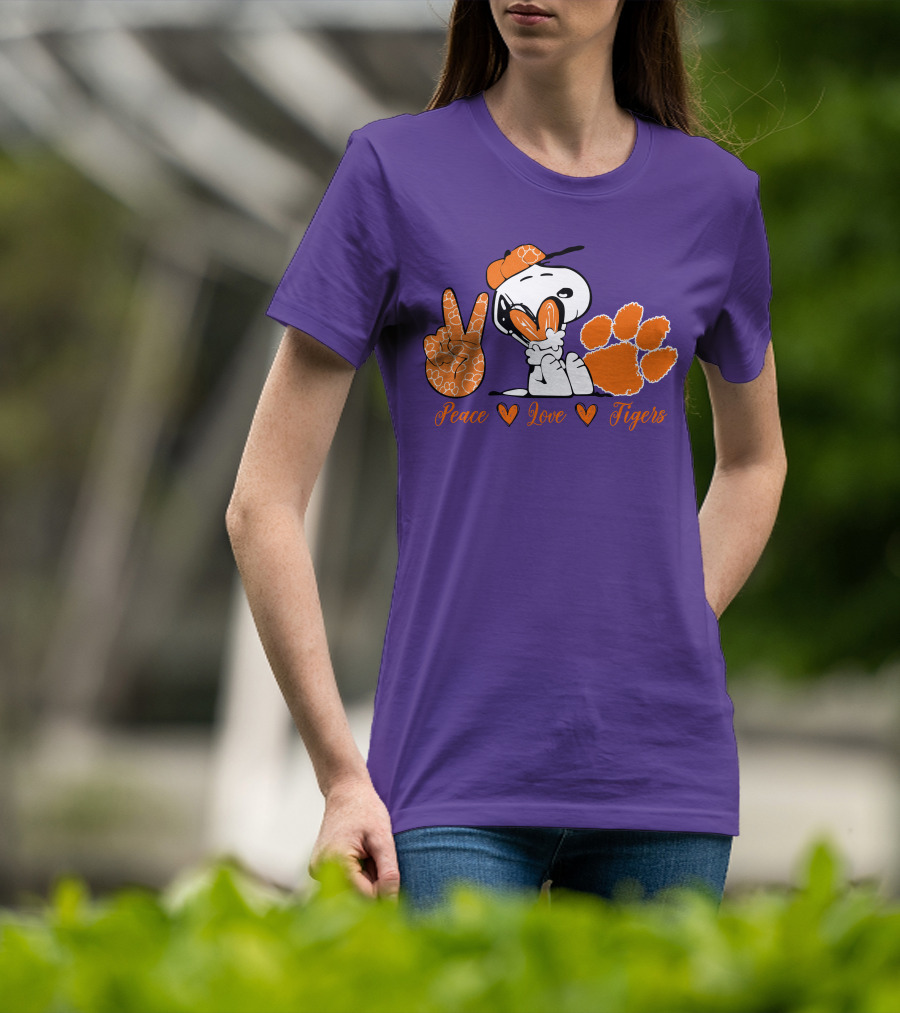 Peace Love Clemson Tigers Snoopy With Paw Print And Heart Icons T-Shirt