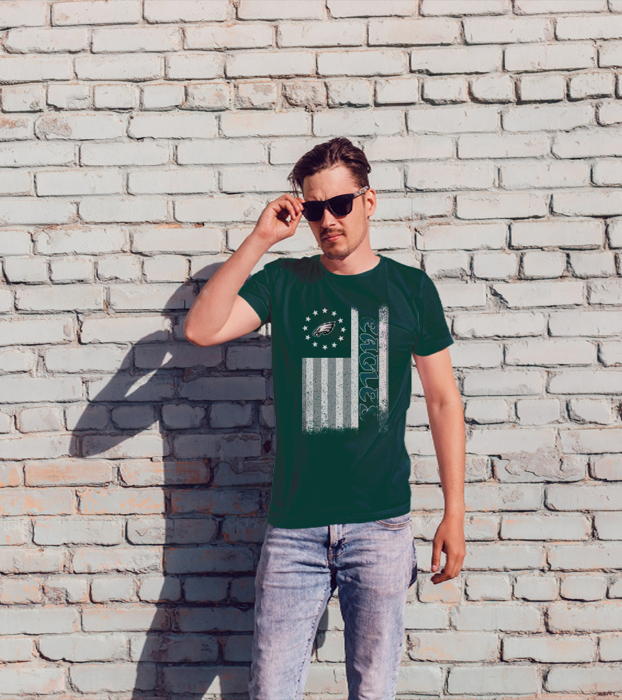 Philadelphia Eagles Stars And Stripes American Flag T-Shirt