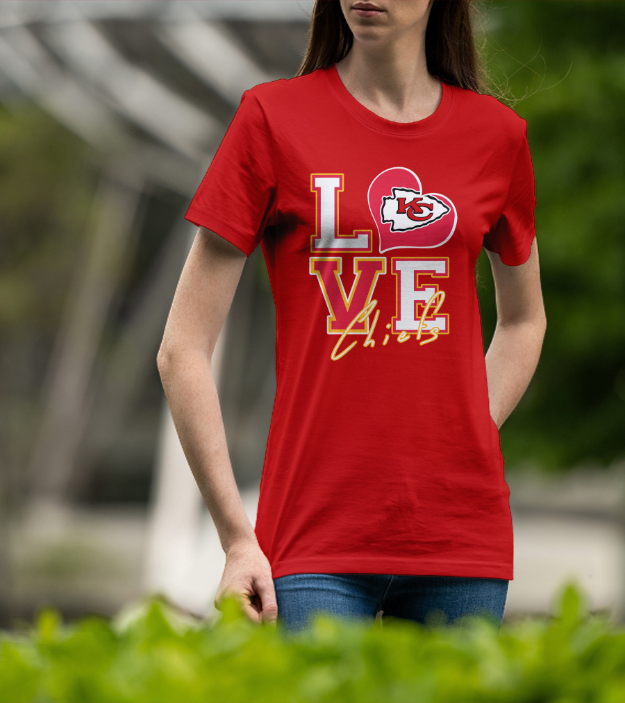 LOVE Chiefs KC Arrowhead Heart T-Shirt