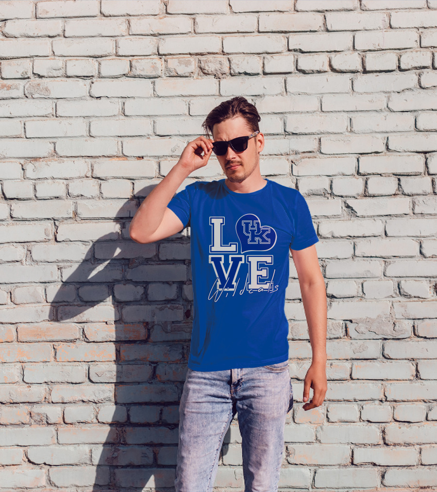 LOVE Kentucky Wildcats UK Heart Wildcats T-Shirt