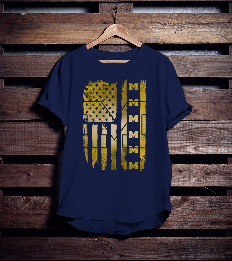 Michigan Wolverines M American Flag T-Shirt