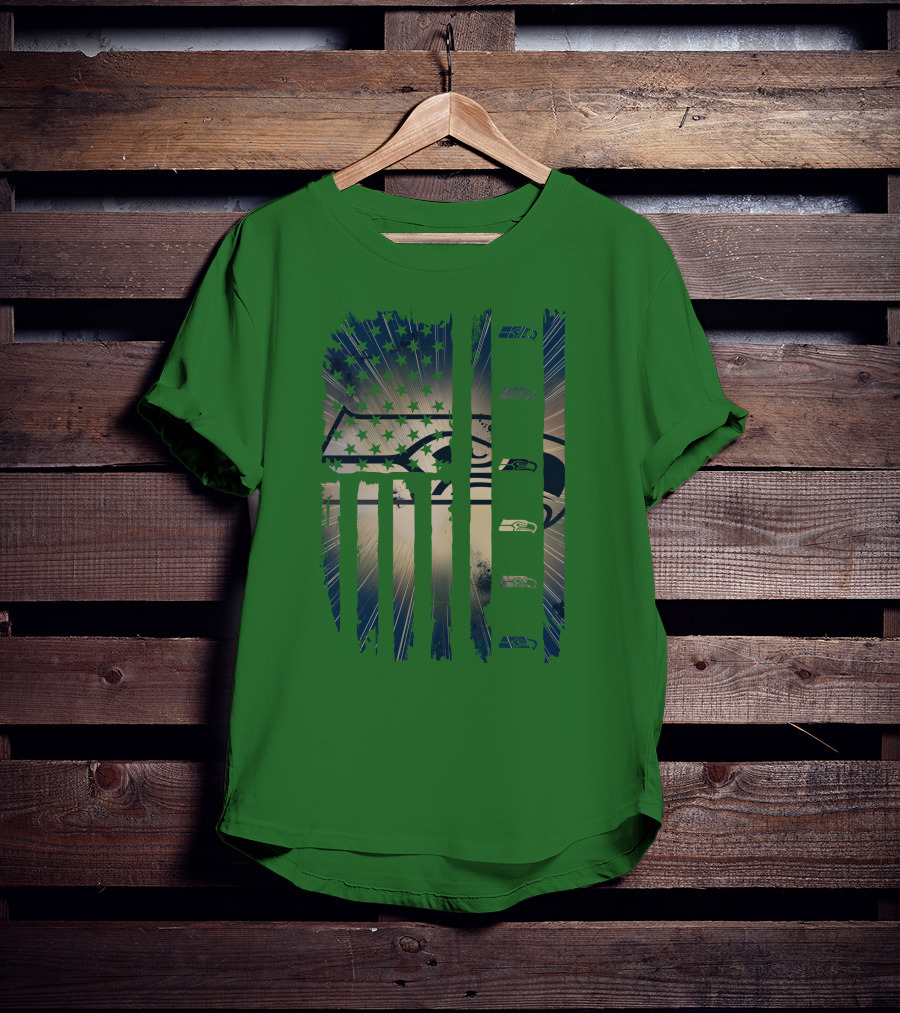 Seattle Seahawks American Flag Distressed Vintage T-Shirt