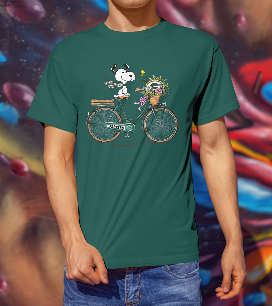 Packers Snoopy On Bicycle With Flowers And Woodstock T-Shirt