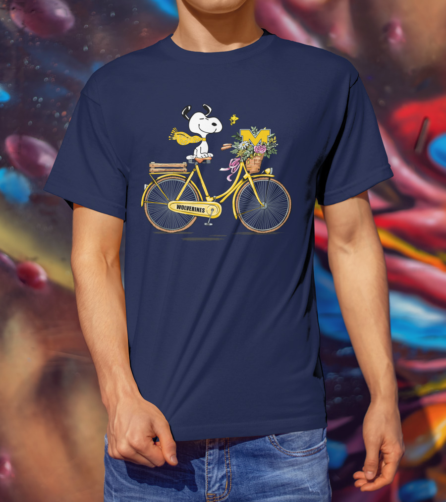 Michigan Wolverines Snoopy On Yellow Bicycle With Flowers T-Shirt