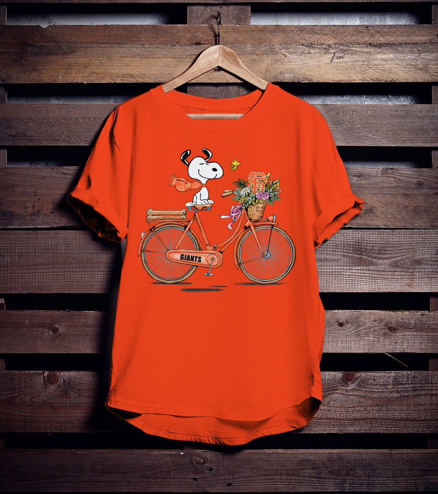 San Francisco Giants Snoopy On Bicycle With Flowers T-Shirt