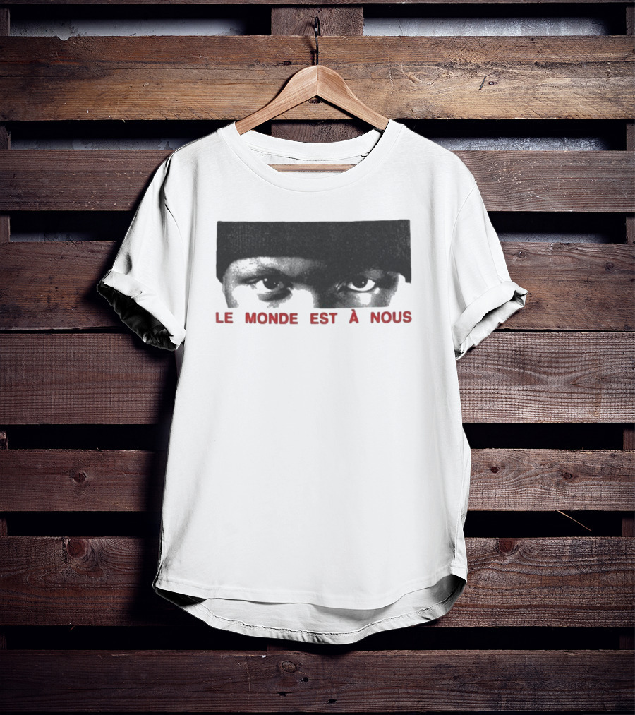 Le Monde Est A Nous Scrt Eyes Mysterious Gaze Beanie Style T-Shirt