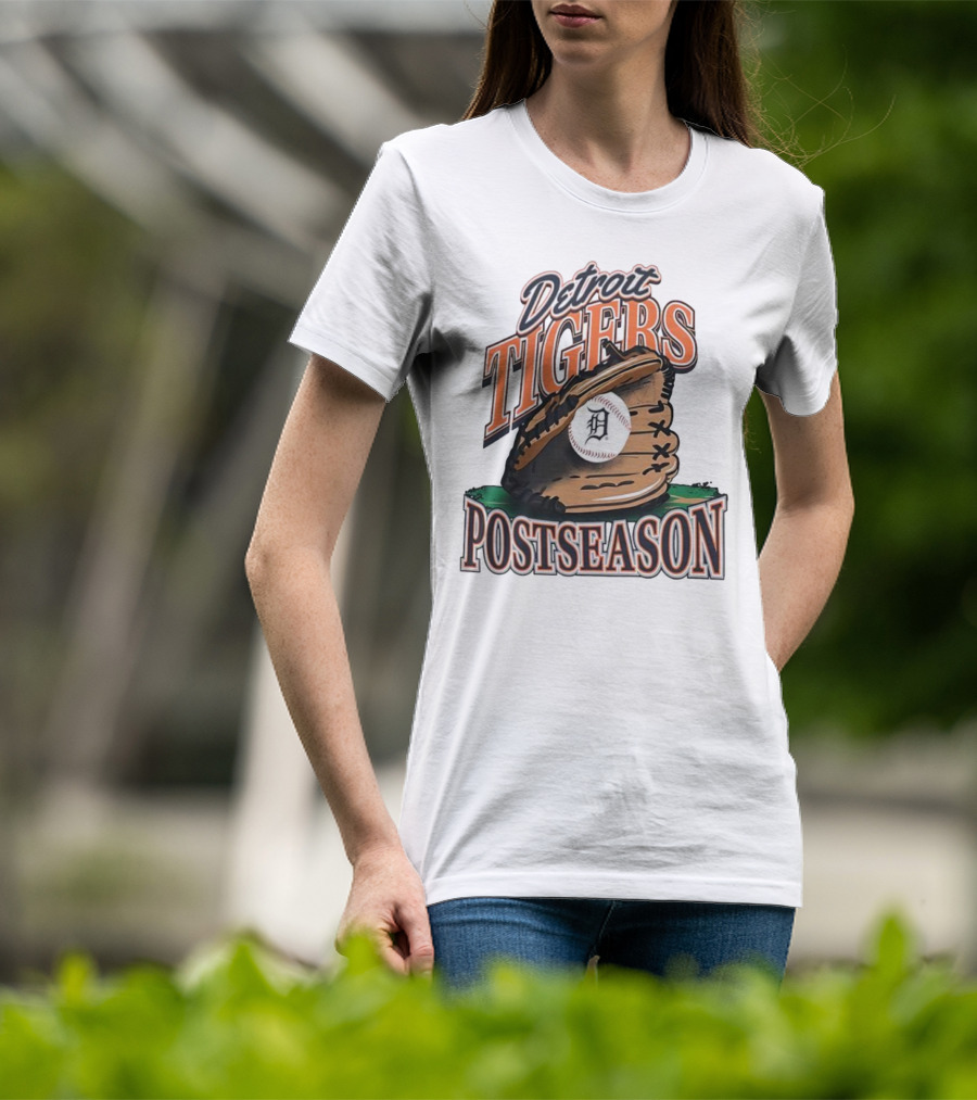 Detroit Tigers Postseason Baseball Glove And Ball 2025 T-Shirt