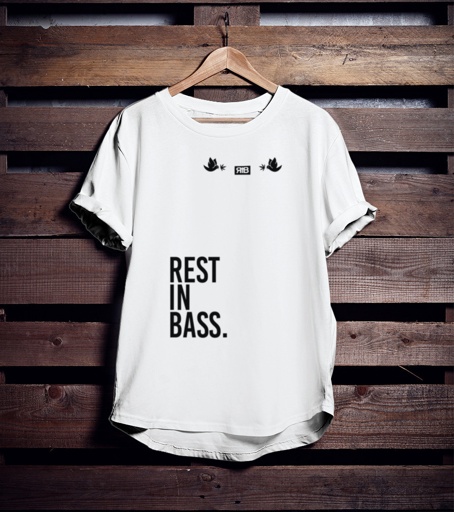 Rest In Bass Che Flying High Peace Symbol Headphones Star Elements T-Shirt