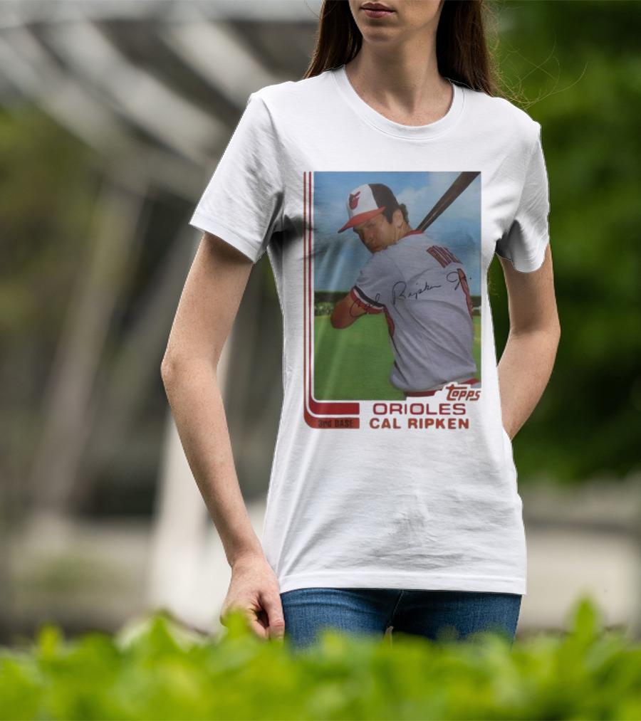 Cal Ripken Jr. Baltimore Orioles Baseball Card Topps MLB Signature Player T-Shirt