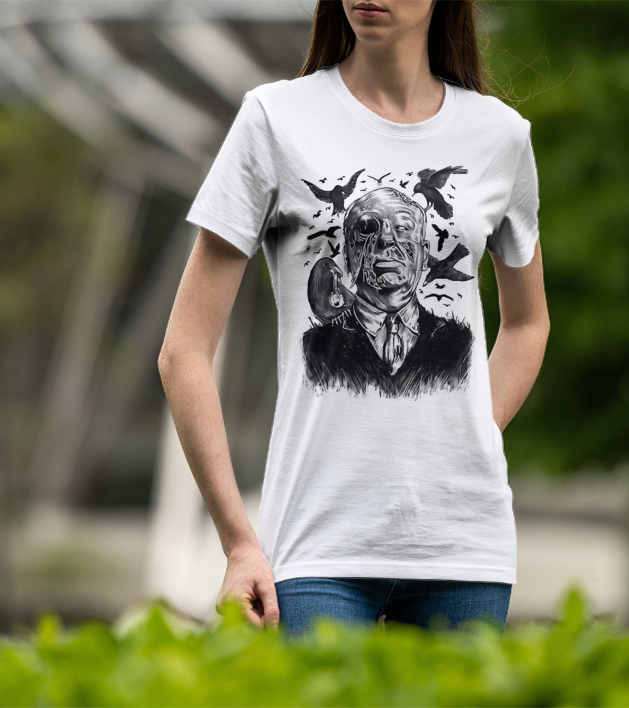 Alfred Hitchcock Birds Attack Horror Halloween Spooky Design T-Shirt