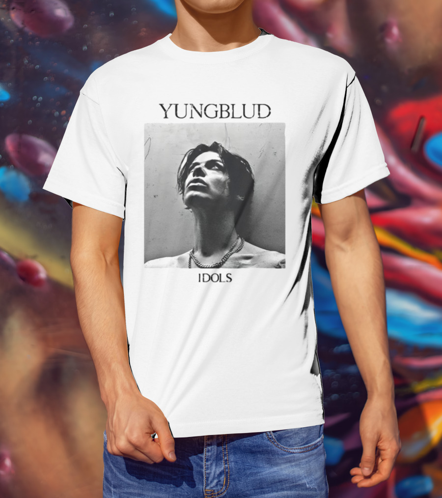 Yungblud Idols Black And White Portrait Chain Necklace T-Shirt