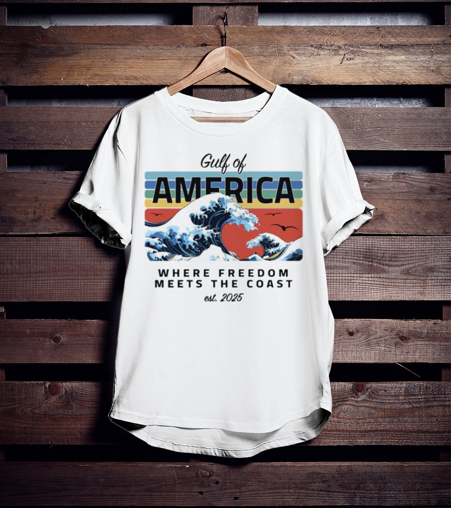 Gulf Of America Where Freedom Meets The Coast Est. 2025 Waves And Sunset Scene T-Shirt