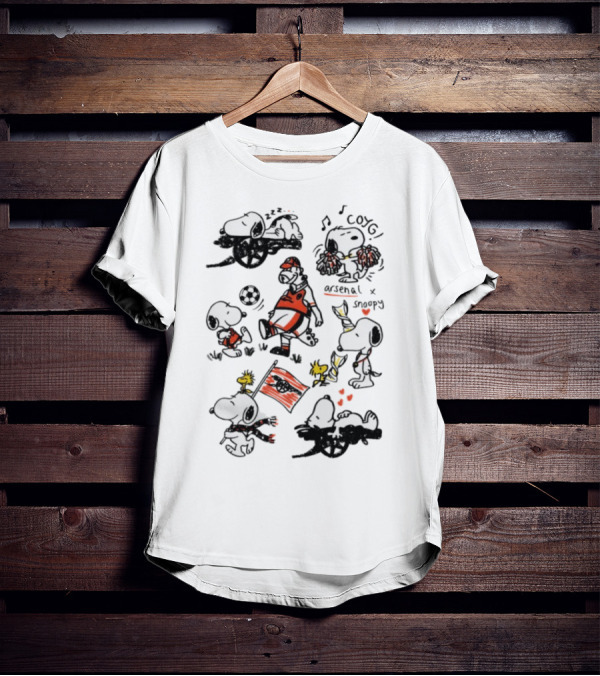 Arsenal Snoopy Football Soccer Icon Collaboration T-Shirt