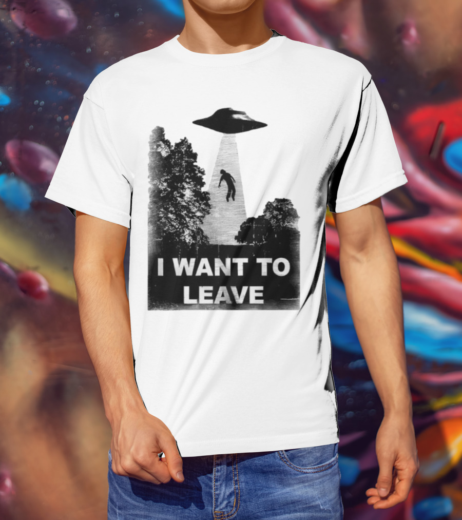 I Want To Leave UFO Abduction Scene Black And White Design T-Shirt