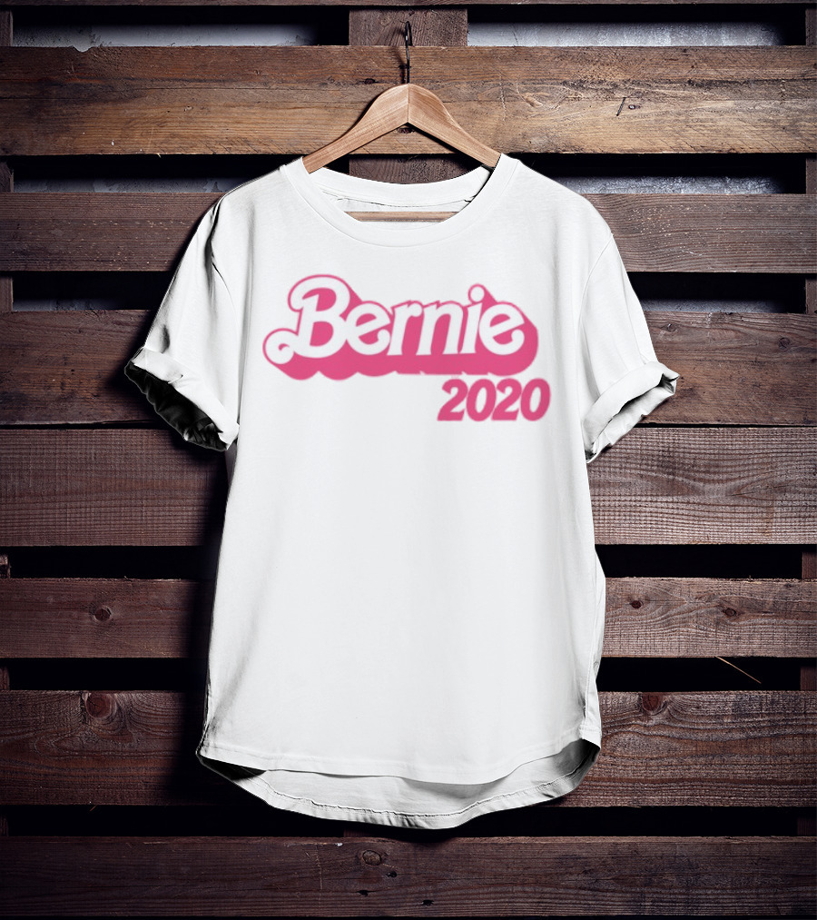 Bernie 2020 Barbie Style Logo Design T-Shirt