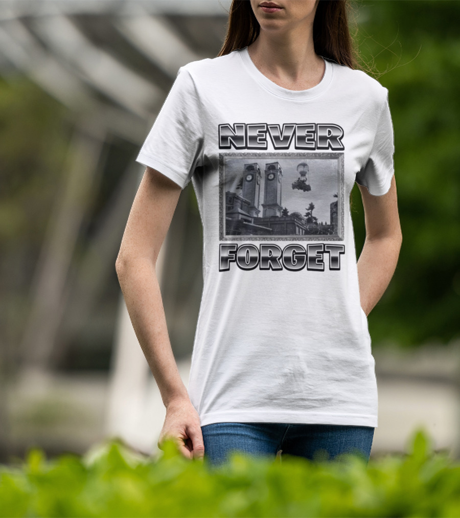 Never Forget Tower Balloon Flight Vintage Photo T-Shirt